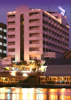 Ayothaya Riverside Hotel